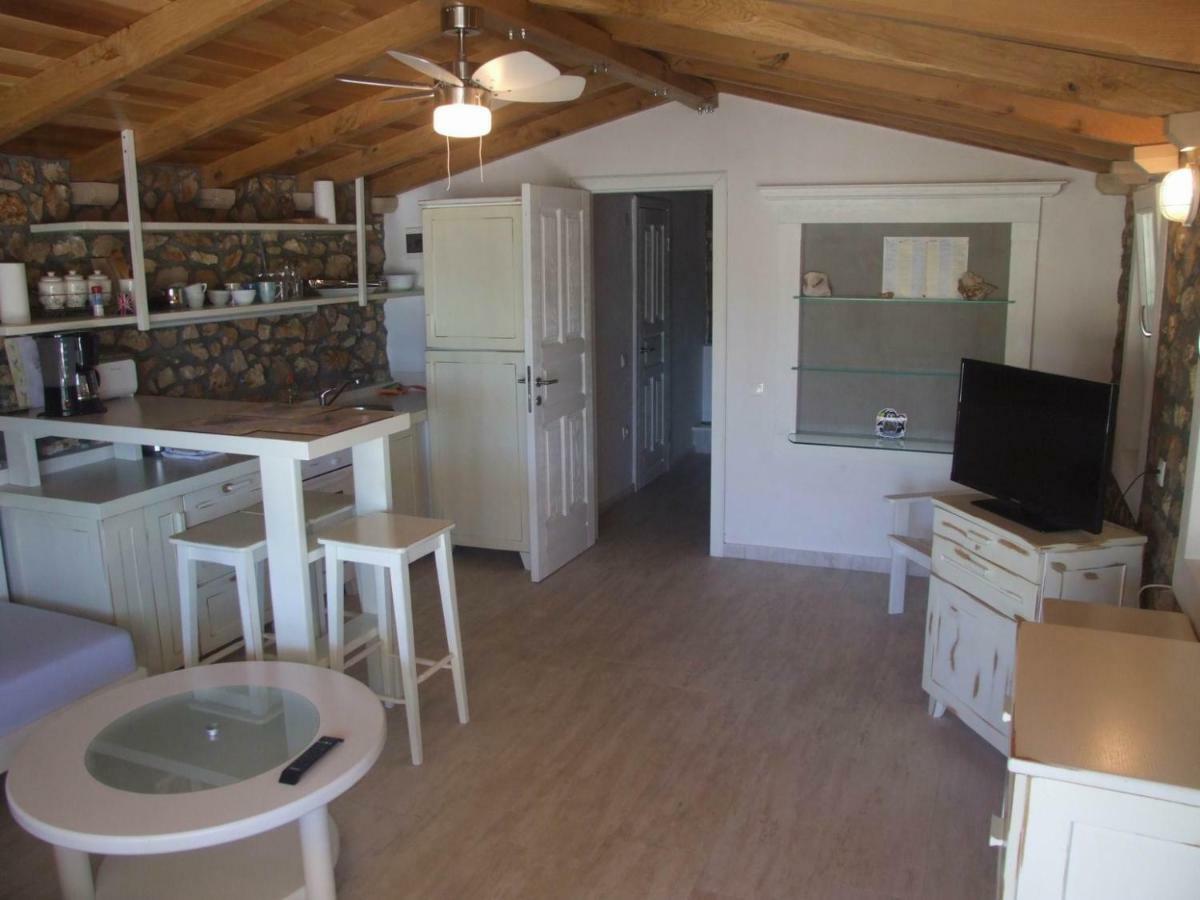 Stone House Marina-Sevid, 1 House-1 Apartment Kültér fotó